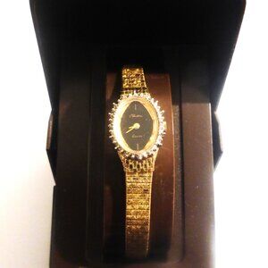 Chateau Quartz WATCH Woman's Watch Woman's Vintage Watch Gold Tone Metal Band